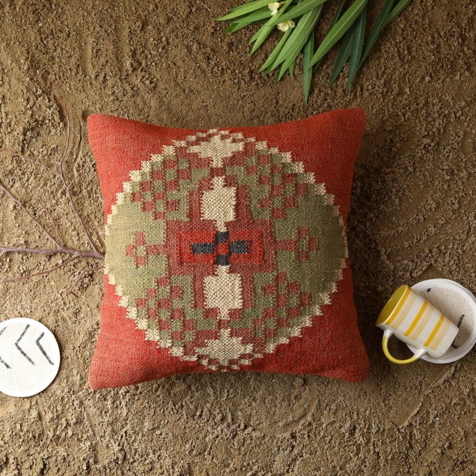 Coussin kilim en laine et jute rouille et vert – Image 2