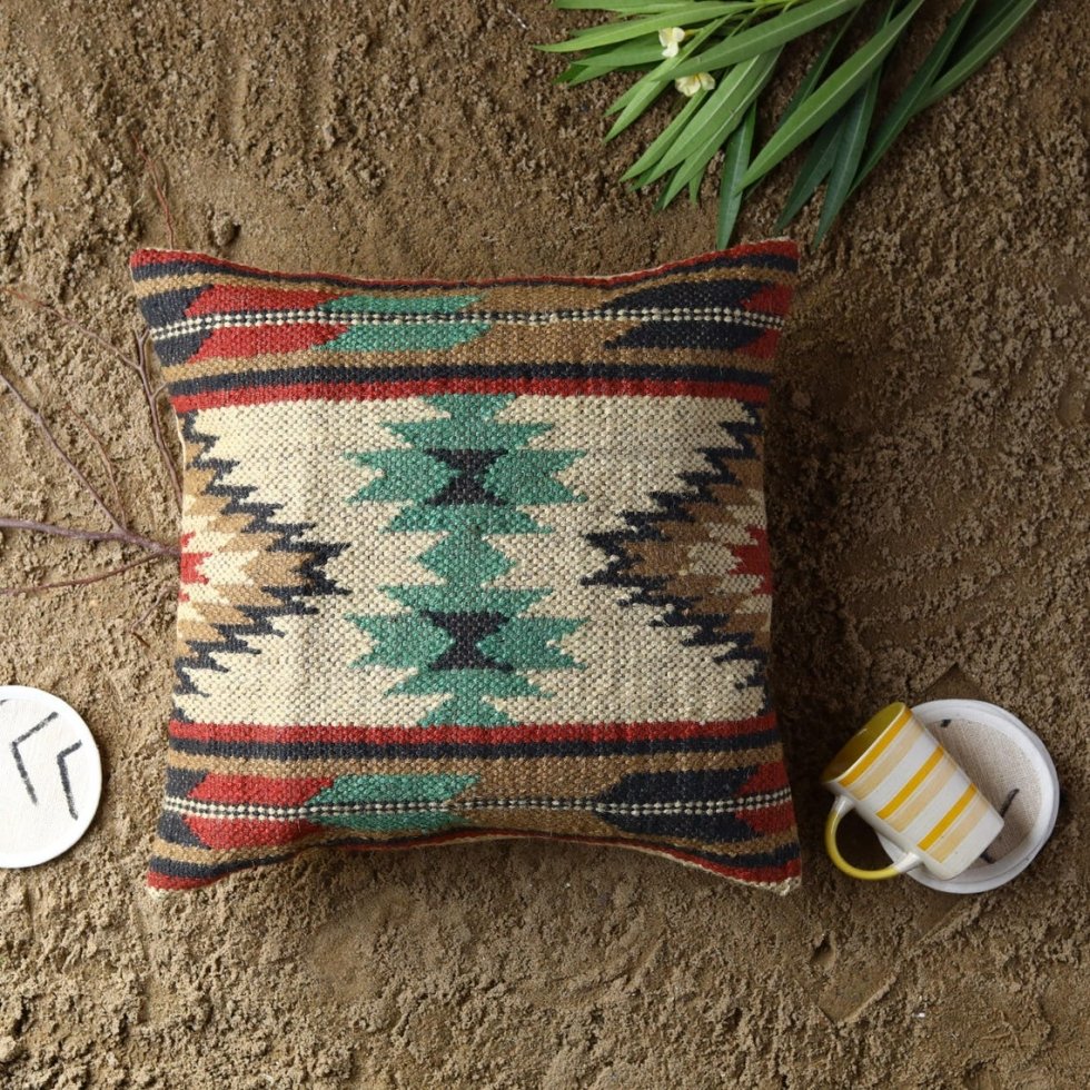 Coussin kilim vintage en laine et jute tissé à la main – Image 2