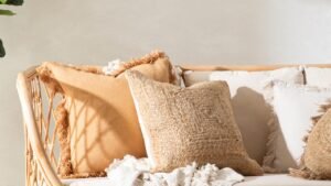 Accueil jute pillow in living areas main